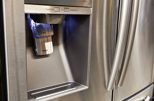 water dispenser of refrigerator image